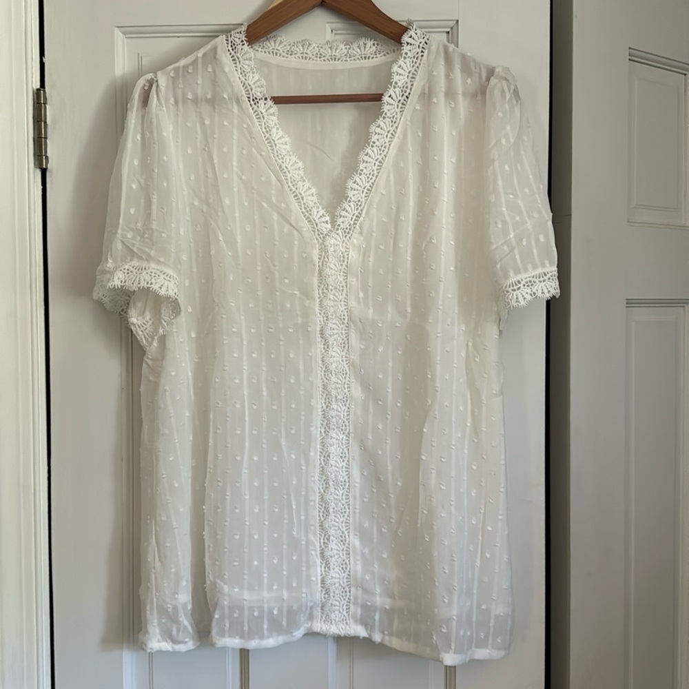 Astylish Womens Lace V Neck Tunic Tank Tops Casual Sleeveless Shirt Blouse